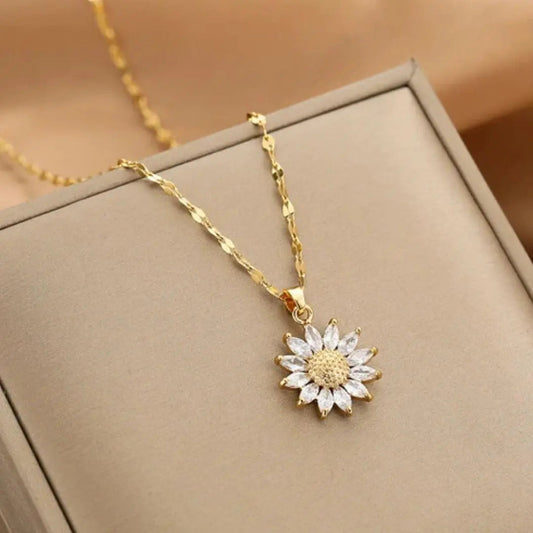 Timeless Gold Necklace Featuring a Crystal Sunflower