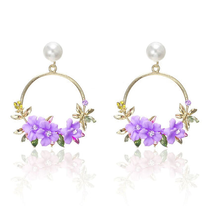 Elegant Gold Flower and Pearl Earrings