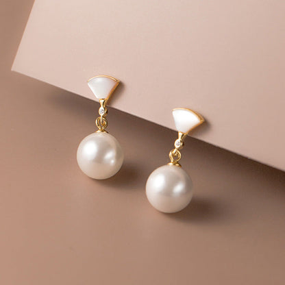 Chic Silver Pearl Earrings