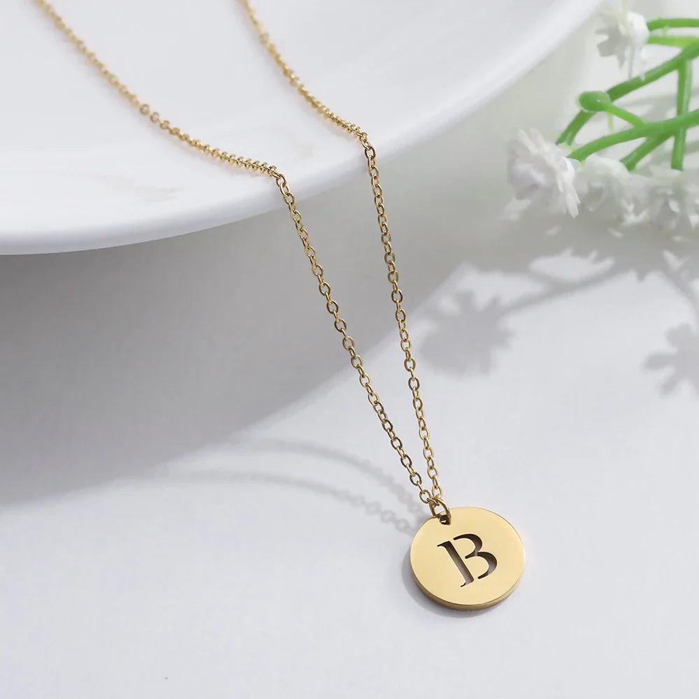 Elegant Gold Letter Pendant Necklace